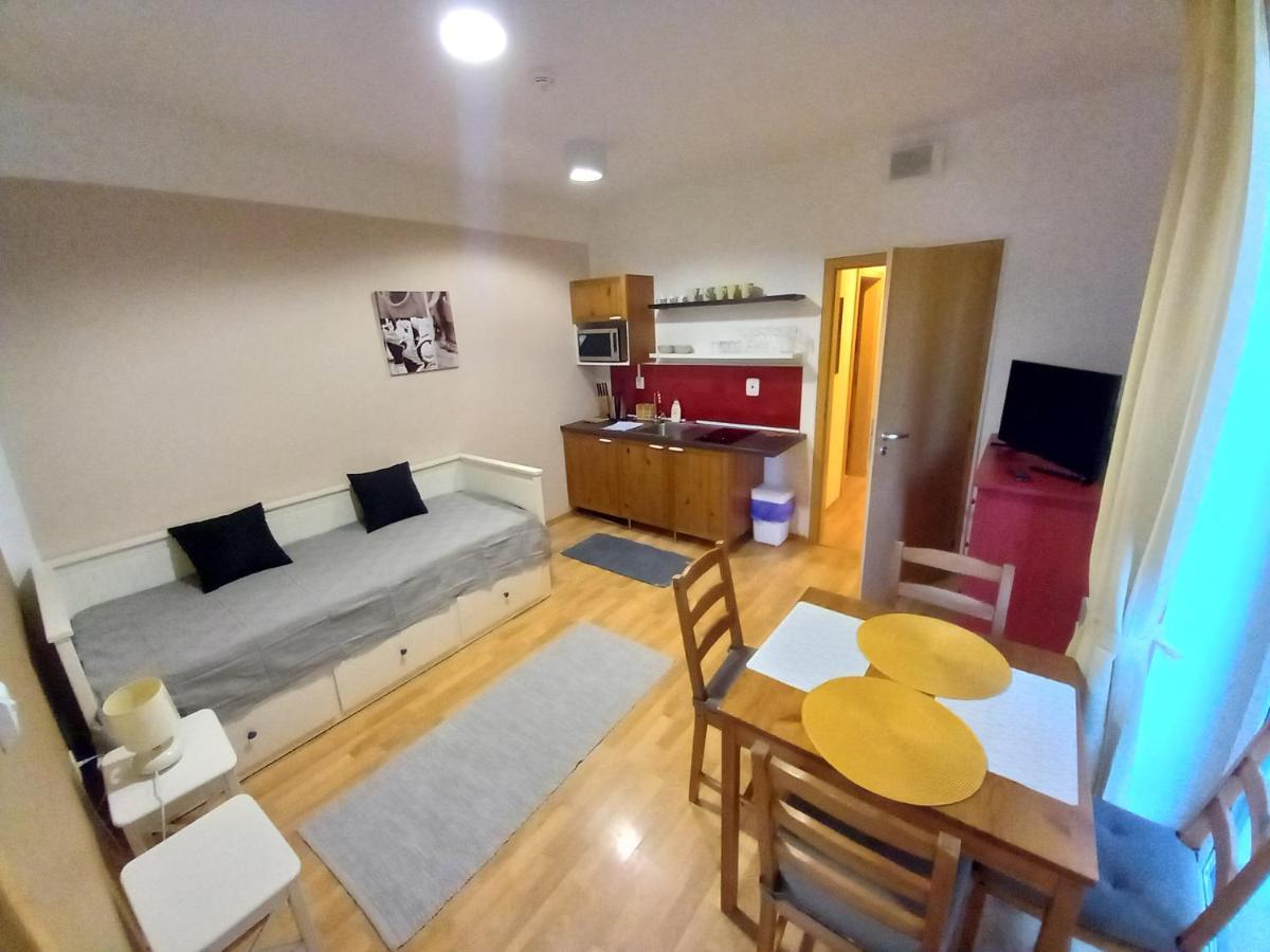 Apartmány Margo Sun Martinske Hole Exterior foto